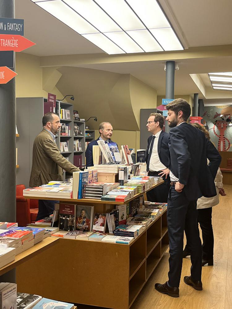 Visite des parlementaires de Paris Sylvain Maillard, Caroline Yadan et Julien Bargeton